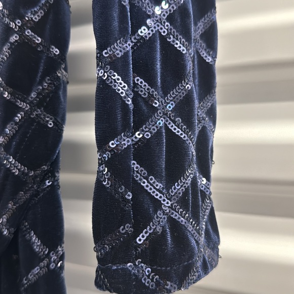 Gently used holiday/party dress soft material. - Picture 5 of 6